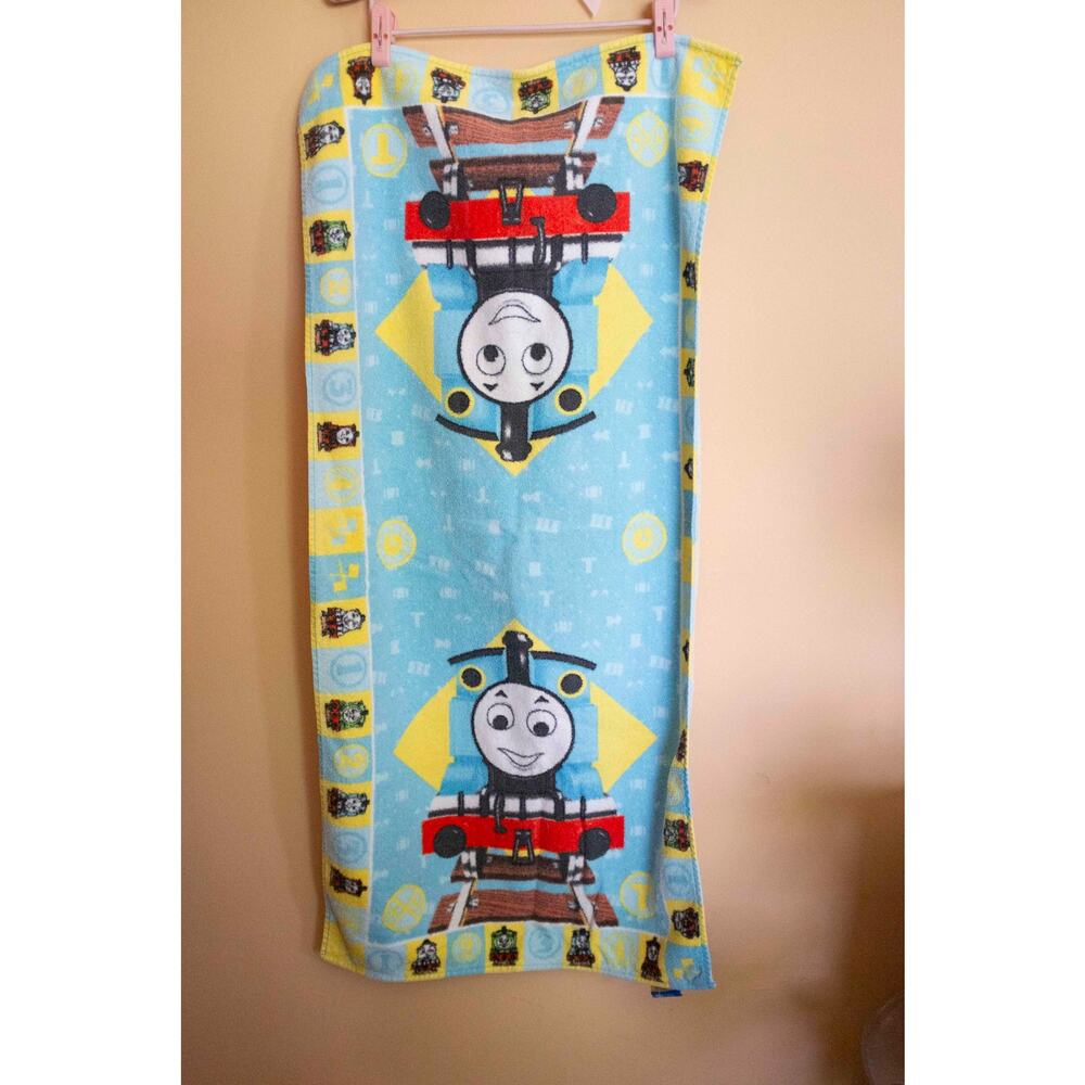 Y2K Thomas the tank engine and friends beach towel